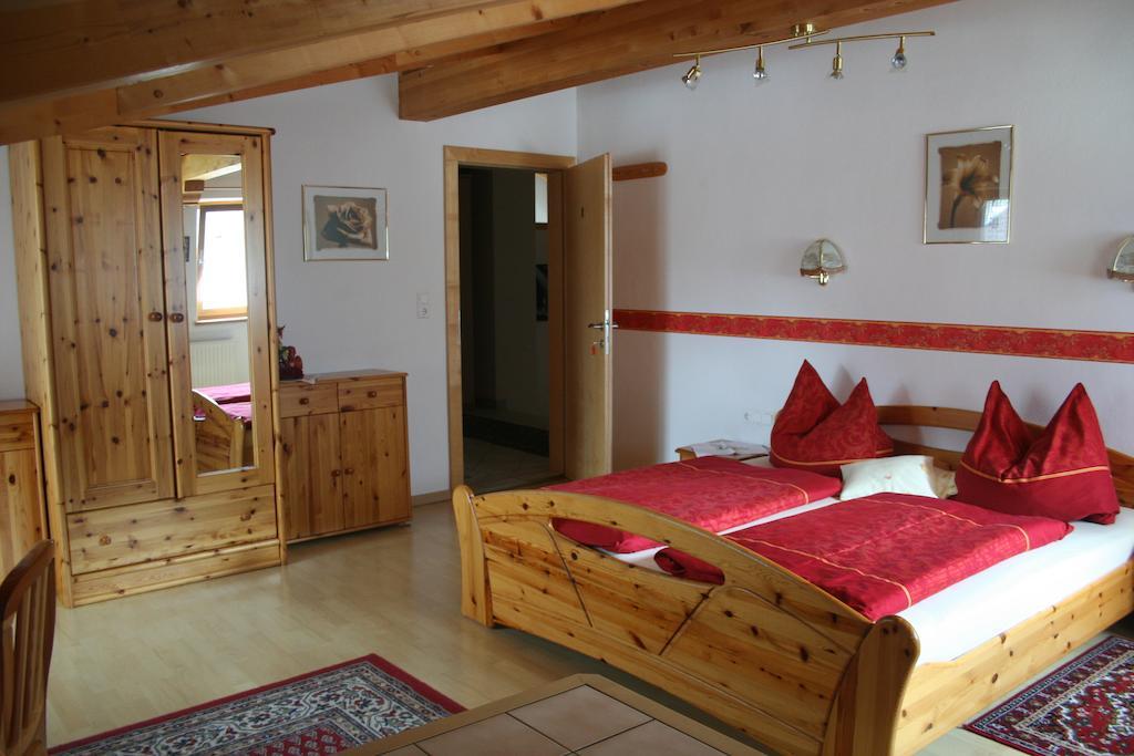 Haus Hildegard Hotel Neustift im Stubaital Bilik gambar
