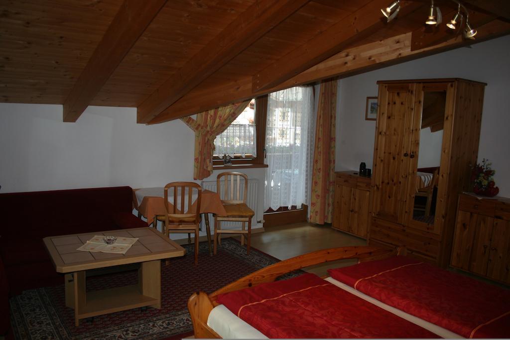 Haus Hildegard Hotel Neustift im Stubaital Bilik gambar